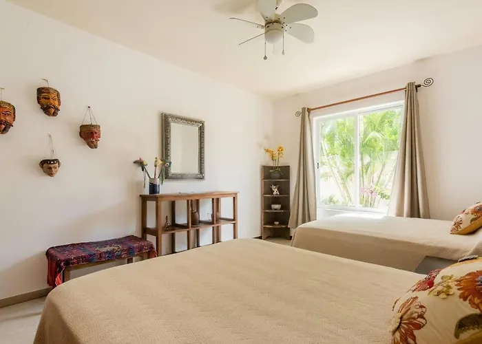 Stunning Condo In Excellent Location