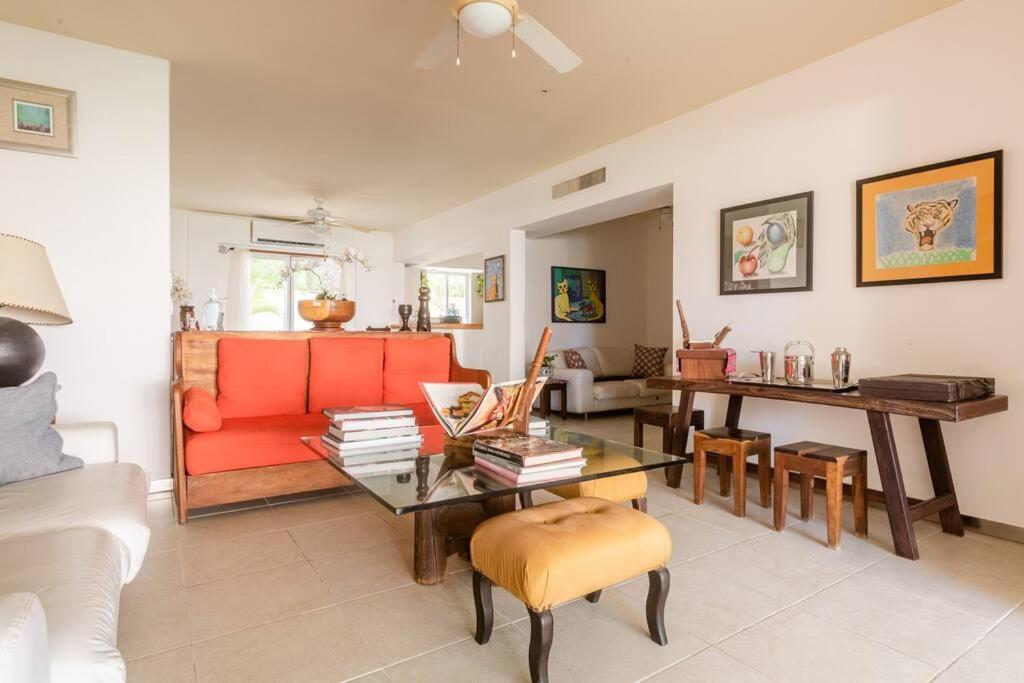 Apartment Stunning In Excellent Location *