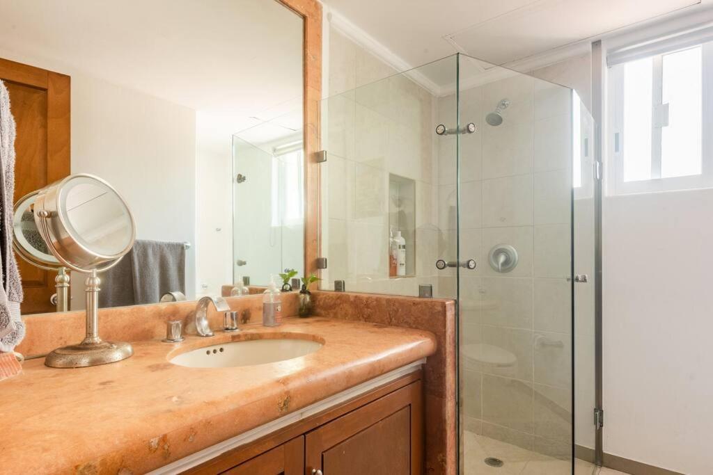 Apartment Stunning In Excellent Location